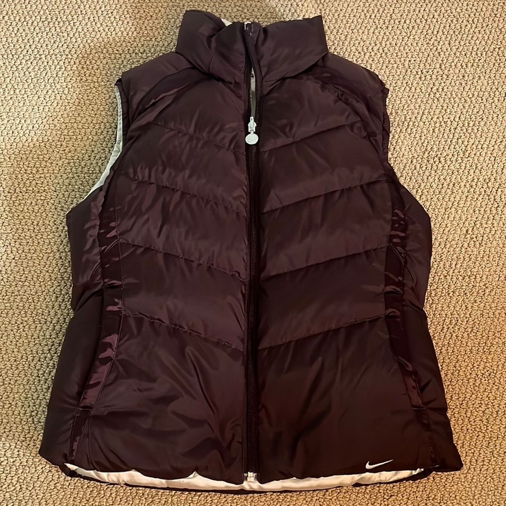 Vintage Nike Reversible Puffer Vest!!